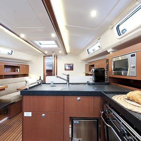 Hotel "Alkyoni" Sailing Yacht Soluň Exteriér fotografie